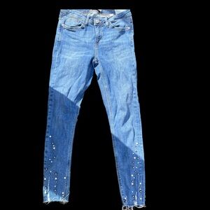 Zara Mid rise pearl studded blue Jean